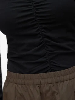 AWAMYRA Top