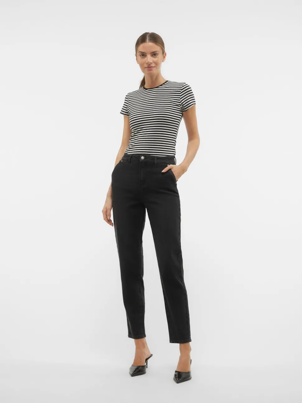 AWINES Top
