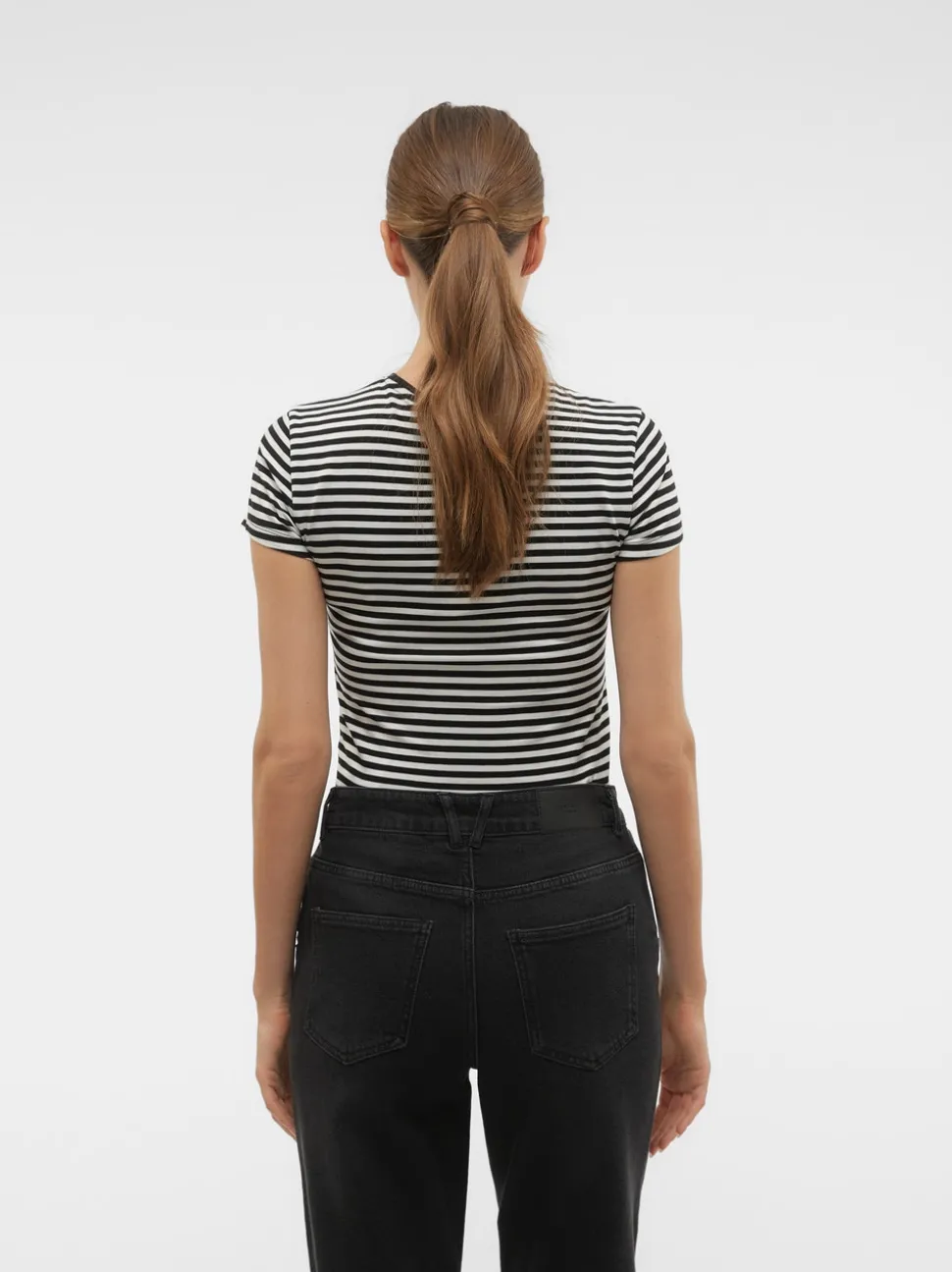 AWINES Top
