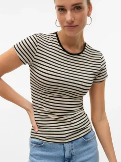 AWINES Top