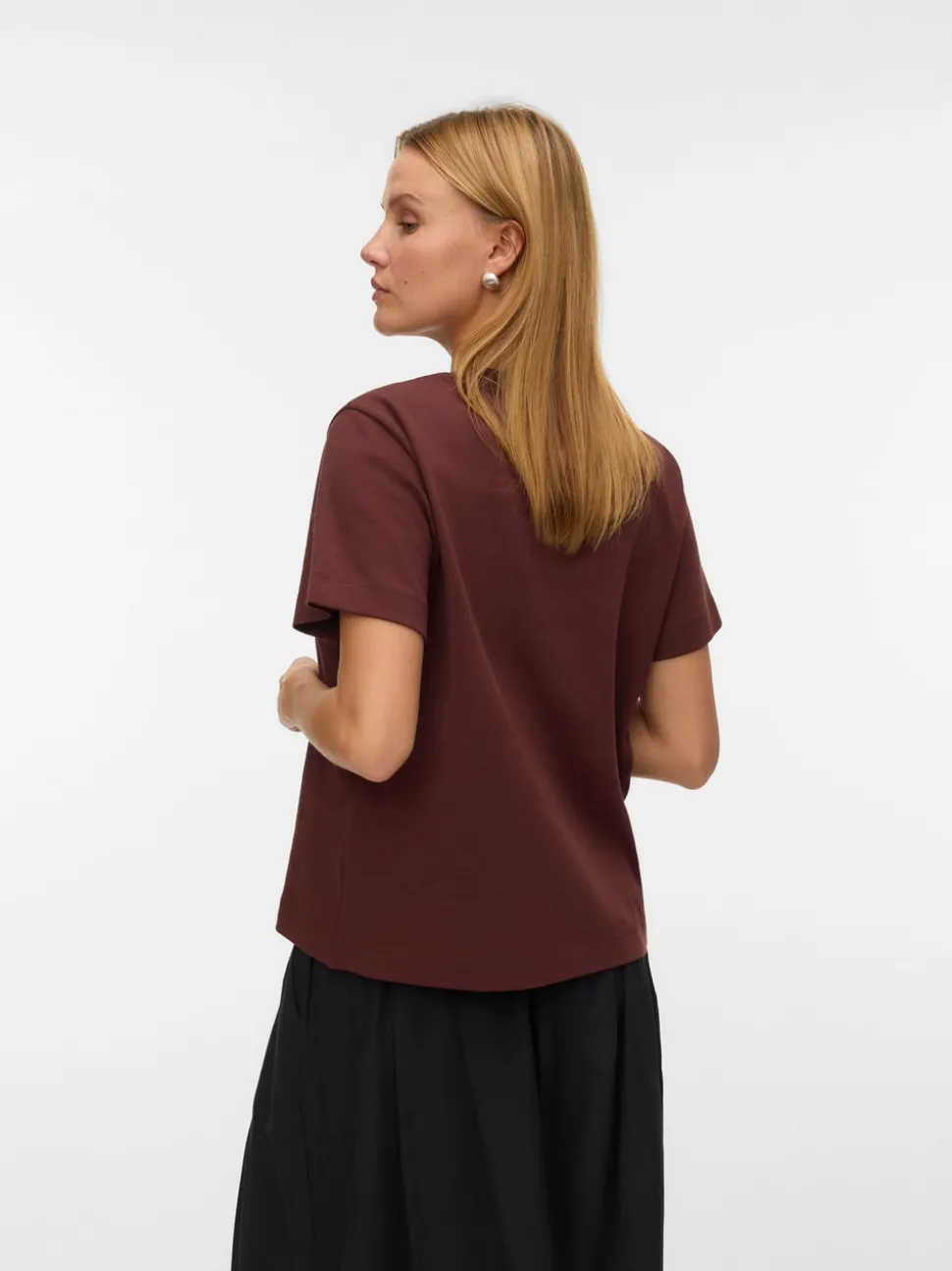 AWNAIMA T-shirts