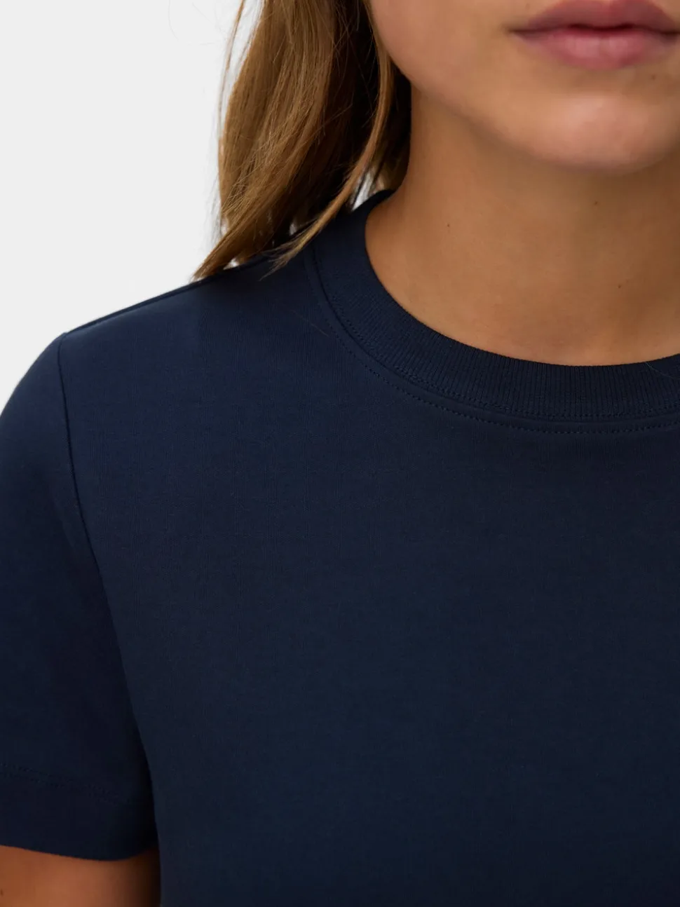 AWNAIMA T-shirts