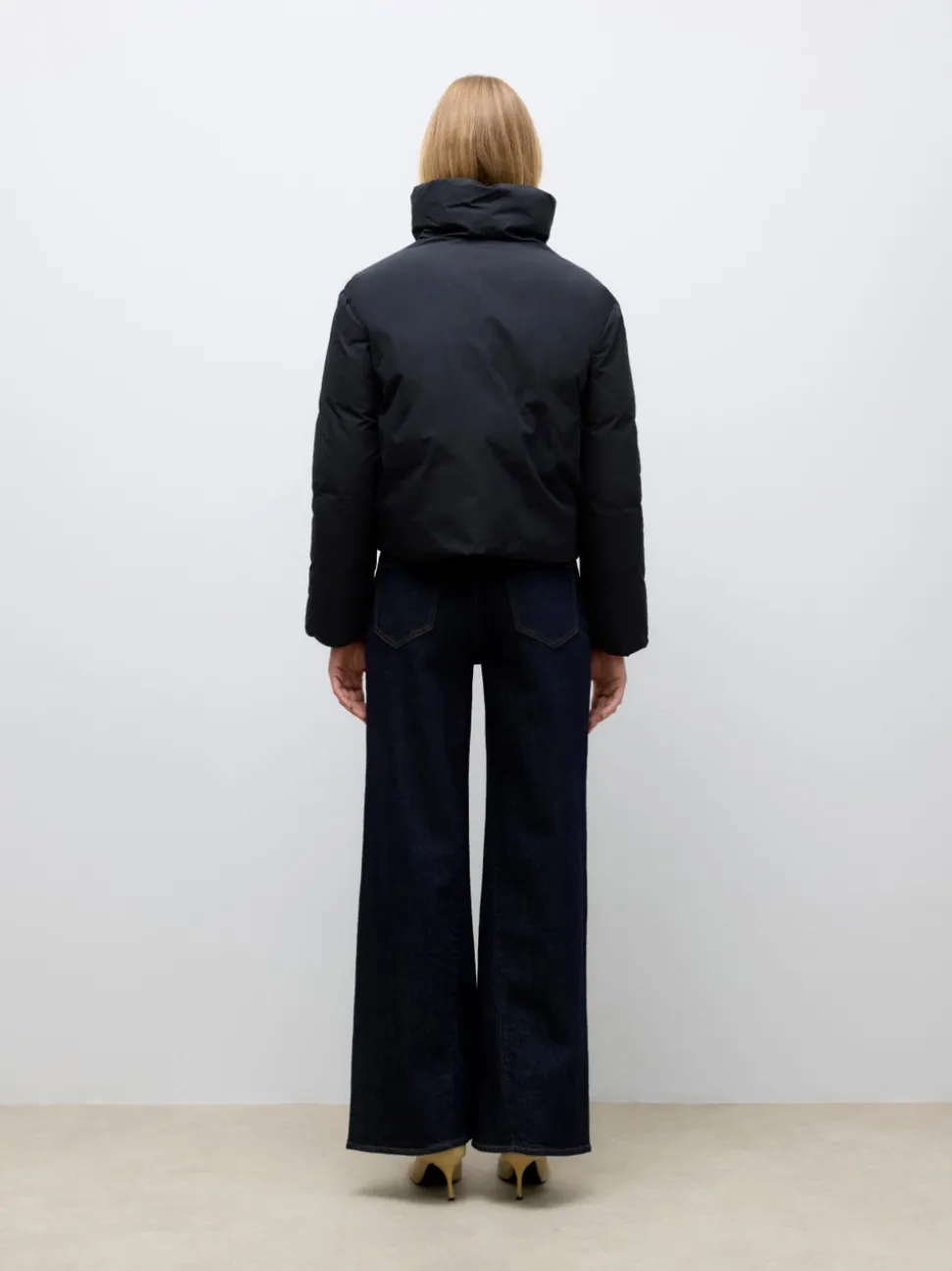 AWUMAMI Puffer jacket