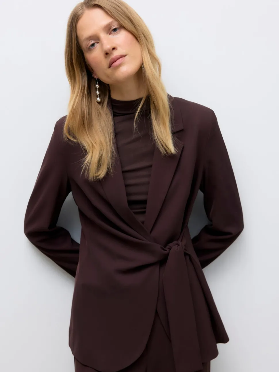 AWUPAMA Blazer