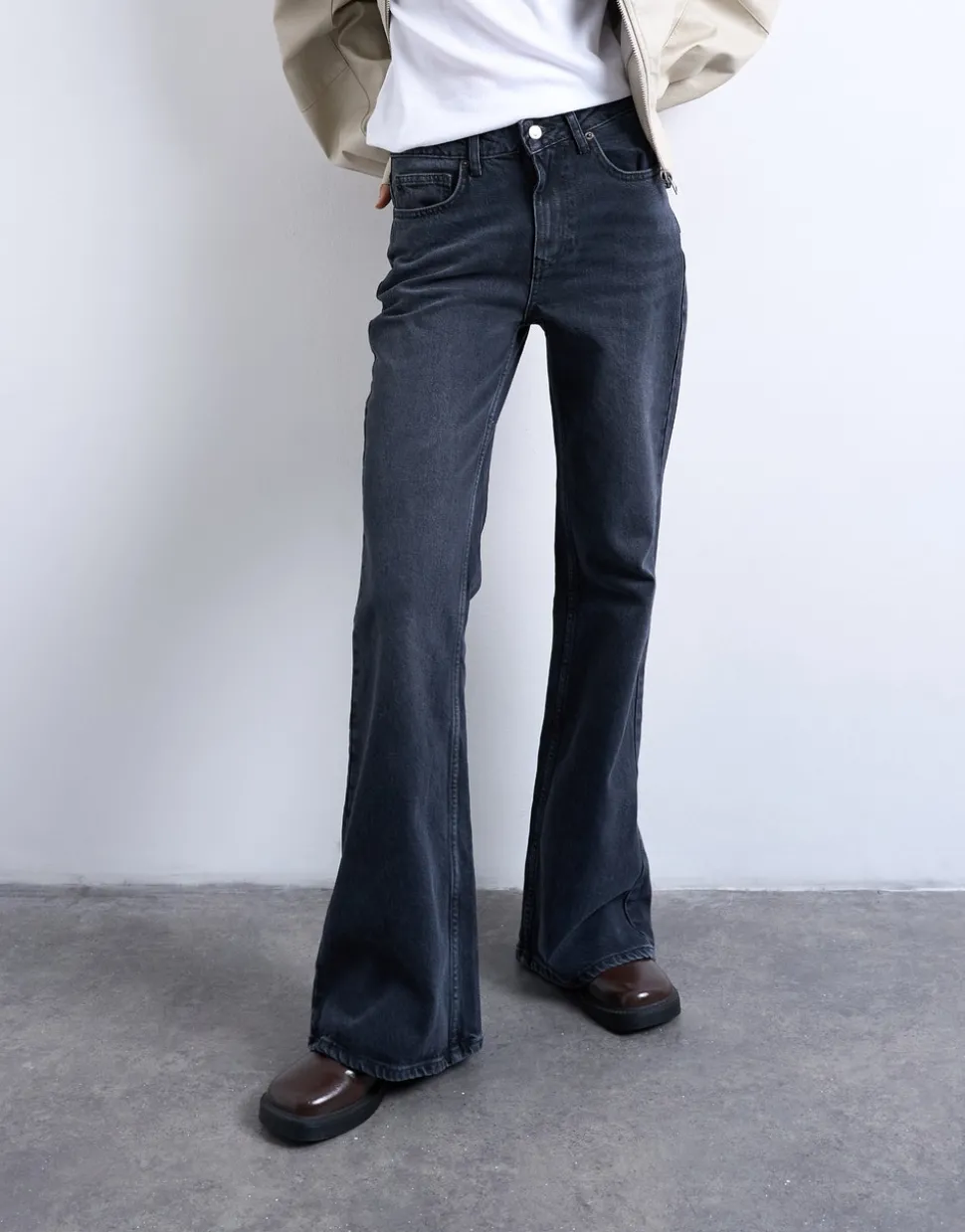 TSMARIE Mid rise Flared fit Jeans