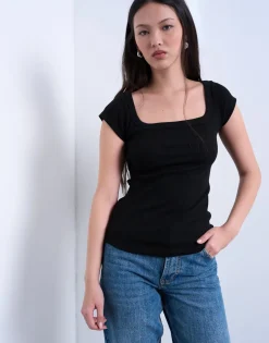 TSMETTE T-shirts