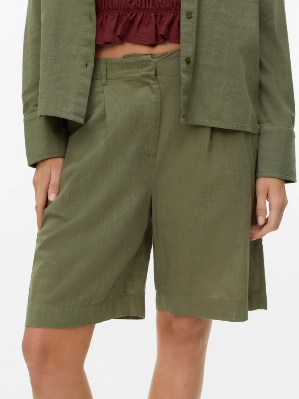 VMCAIA Bermuda shorts