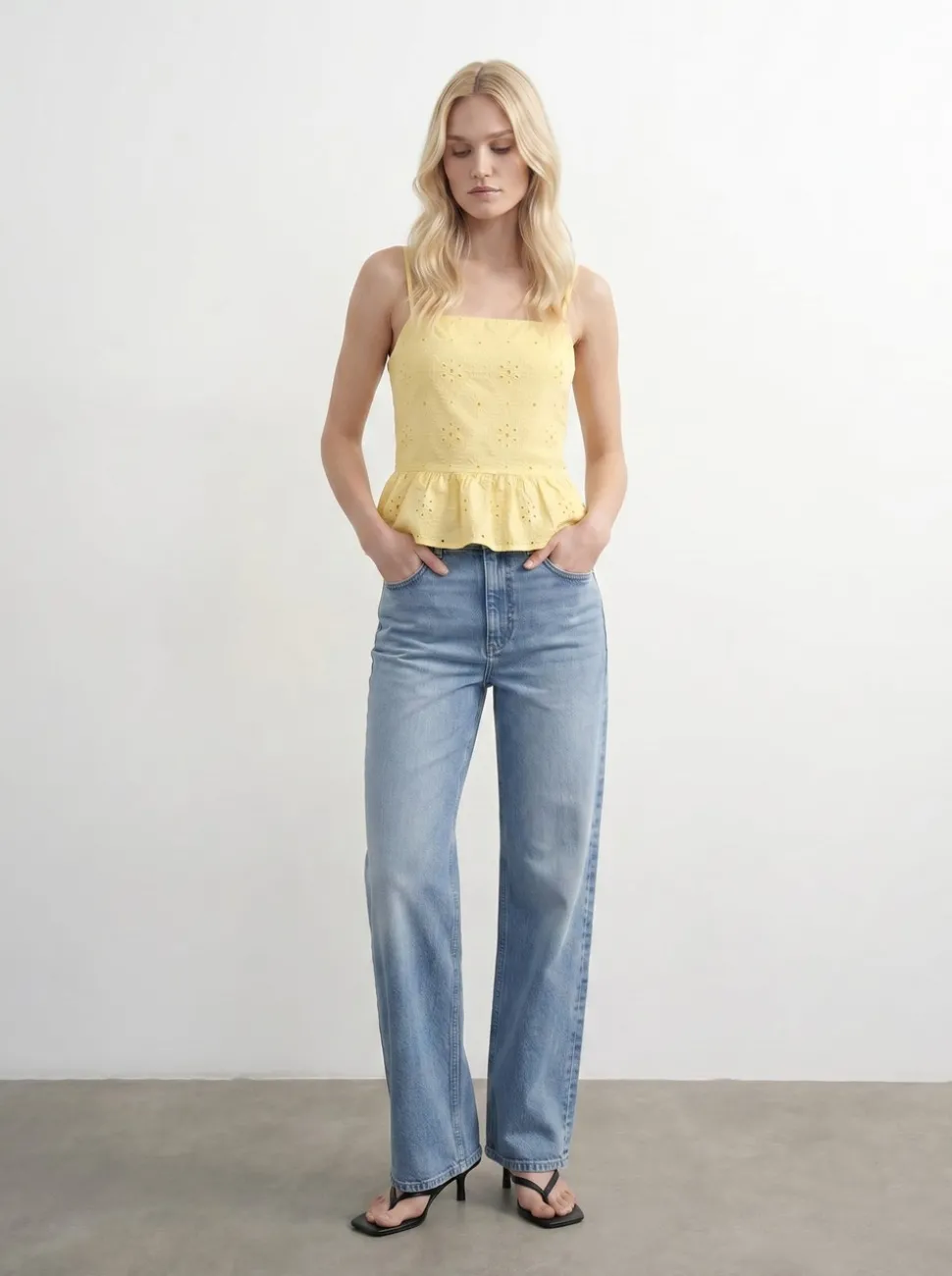 VMELIZA Top