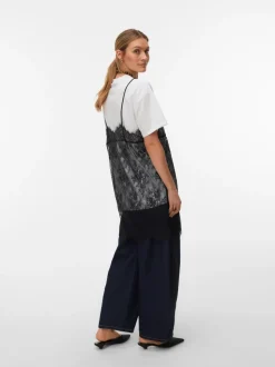 VMIRINA T-shirts