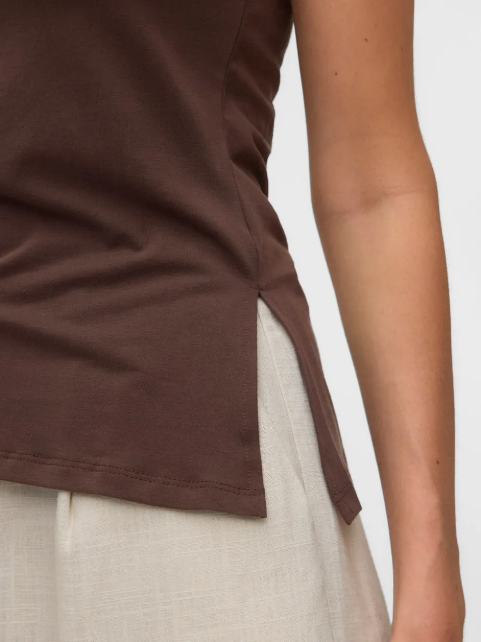 VMKIRA Top