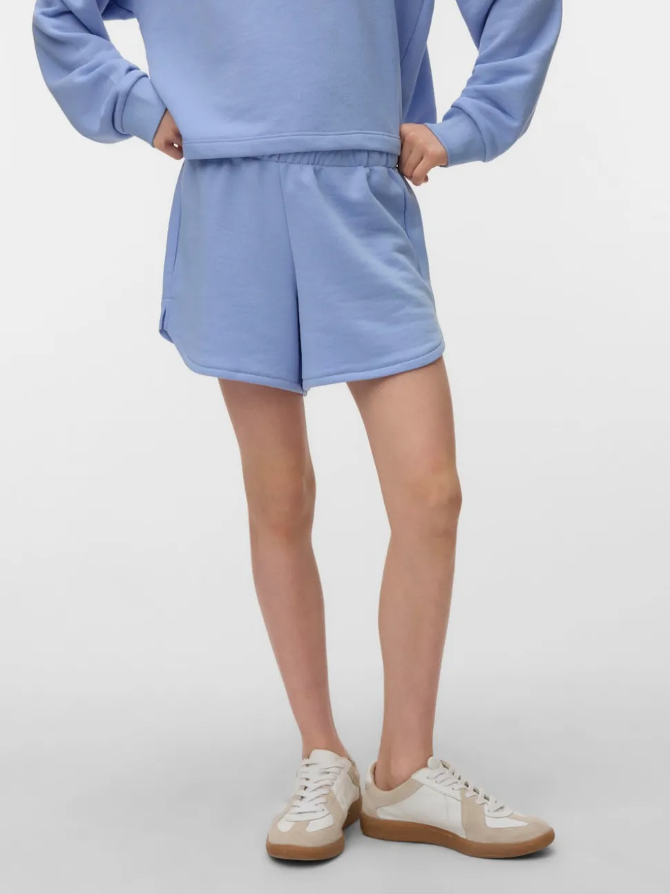 VMLINSEY Shorts