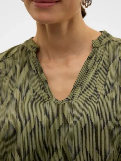 VMLIVIA Top