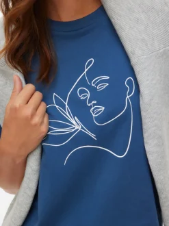 VMTHEA T-shirts