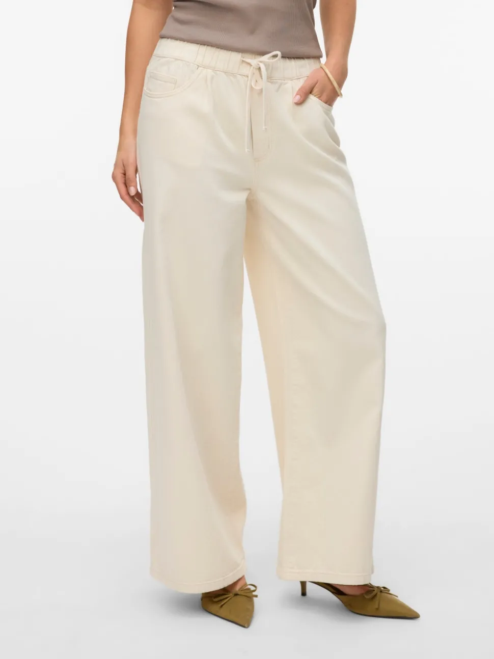 VMVALERIA Mid rise Wide leg fit Jeans