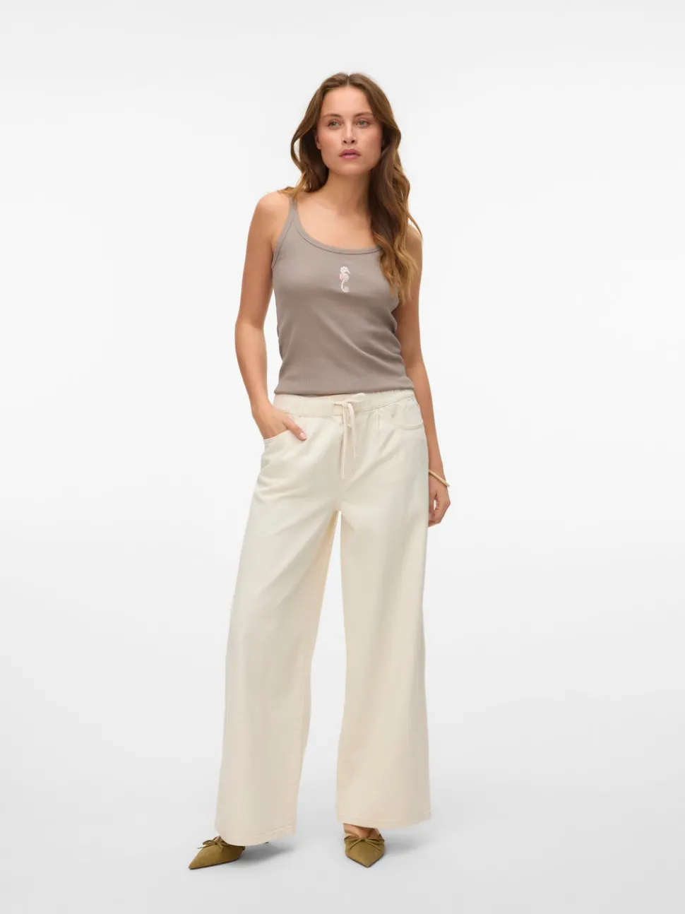 VMVALERIA Mid rise Wide leg fit Jeans