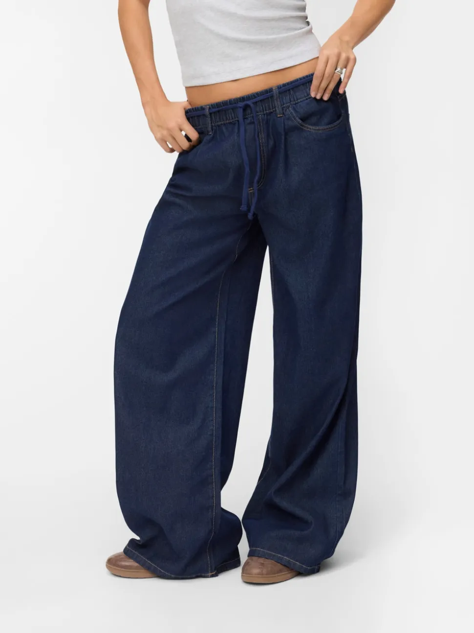 VMVALERIA Mid rise Wide leg fit Jeans