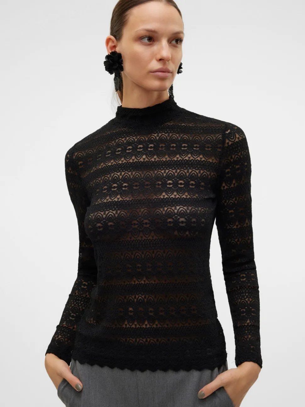VMZOE Top